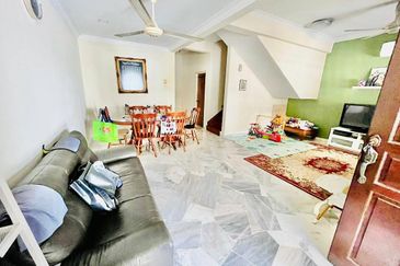 Bandar Tun Hussein Onn