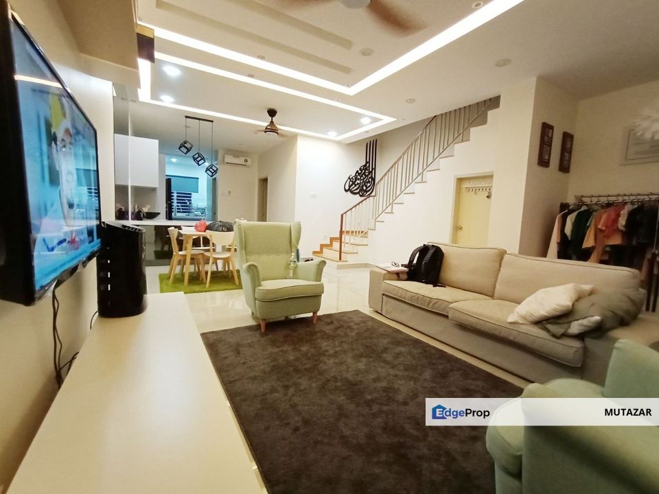 [FREEHOLD-FULLY FURNISHED], Double Storey Terrace House, Albury 2 @ Mahkota Hills, Semenyih - Renovated & Extended, Selangor, Semenyih