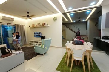 Albury 2 @ Mahkota Hills