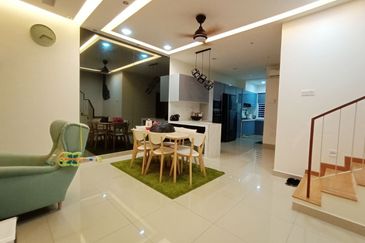 Albury 2 @ Mahkota Hills