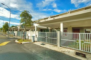 Albury 2 @ Mahkota Hills