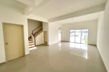 Albury 2 @ Mahkota Hills