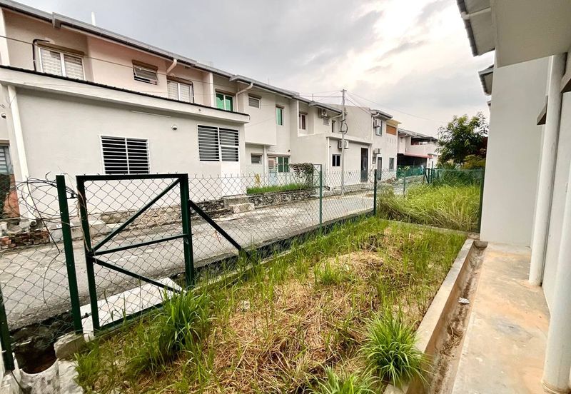 Albury 2 @ Mahkota Hills