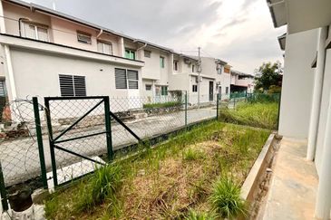 Albury 2 @ Mahkota Hills