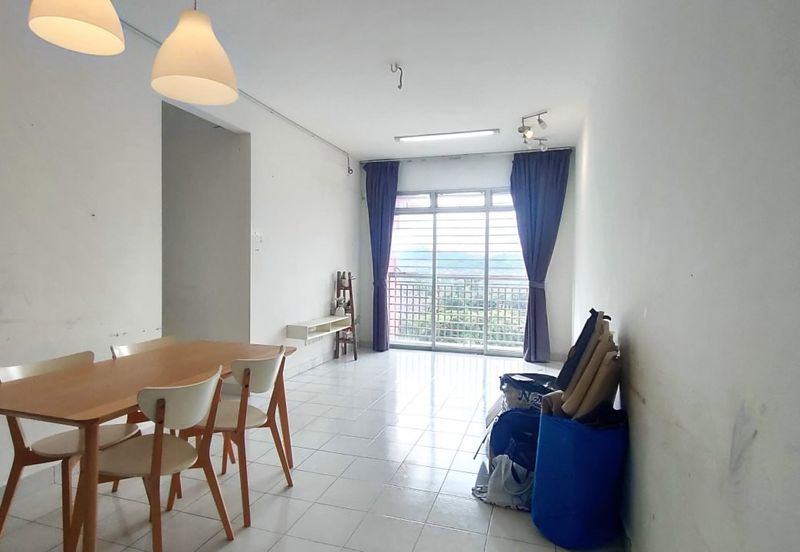 Pr1ma Apartment @ Precint 11