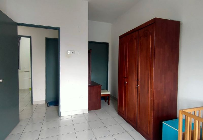 Pr1ma Apartment @ Precint 11