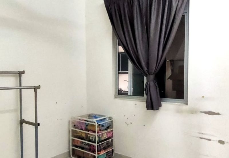 Pr1ma Apartment @ Precint 11