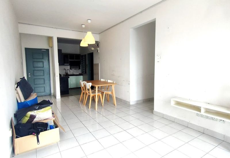 Pr1ma Apartment @ Precint 11