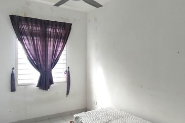 Pr1ma Apartment @ Precint 11