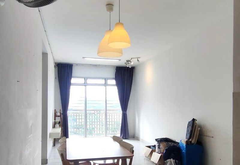 Pr1ma Apartment @ Precint 11