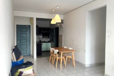 Pr1ma Apartment @ Precint 11