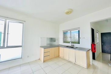 Puncak Hijauan (Hijauan Heights)