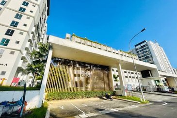 Puncak Hijauan (Hijauan Heights)