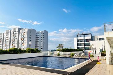 Puncak Hijauan (Hijauan Heights)