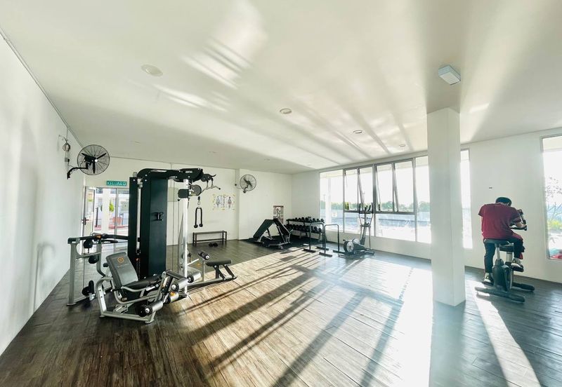 Puncak Hijauan (Hijauan Heights)