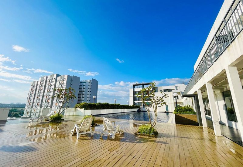 Puncak Hijauan (Hijauan Heights)