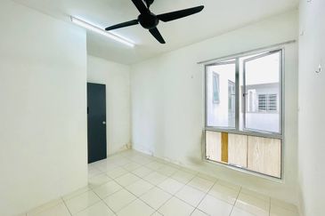 Puncak Hijauan (Hijauan Heights)