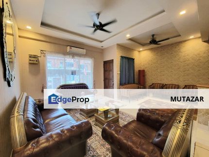 Renovated & Extended, Double Storey Terrace House at Alam Budiman, Shah Alam - With Kitchen Cabinet, Selangor, Shah Alam