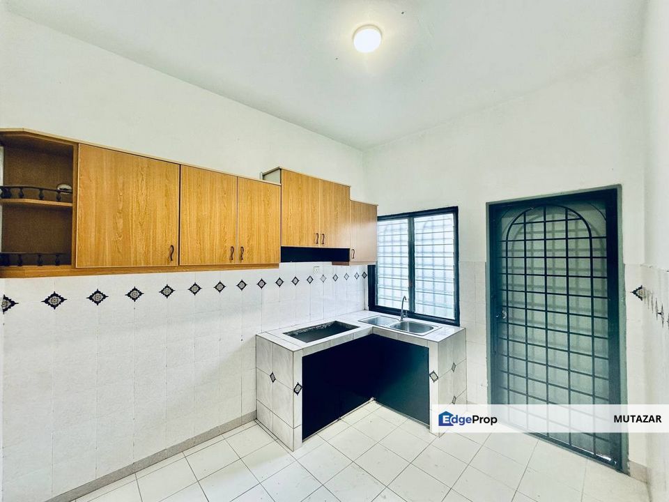 REFURBISHED, Double Storey Terrace House @ Damai Budi, Alam Damai, Cheras, KL - Extra Land at The Back For Future Extension, Kuala Lumpur, Cheras