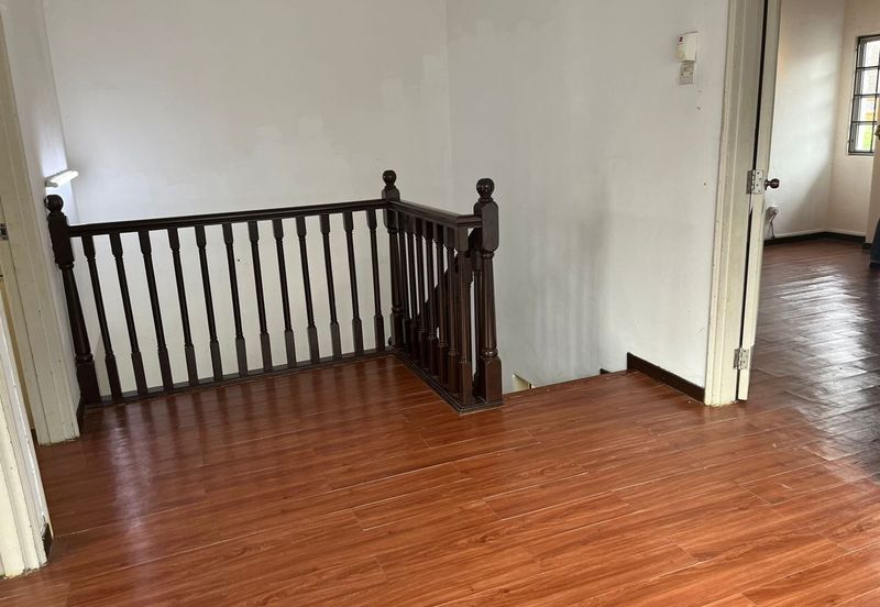 FREEHOLD END LOT, Double Storey Terrace House @ Taman Setiawangsa, KL - Extra Land at Side & Huge Parking Space Up To 4 Cars