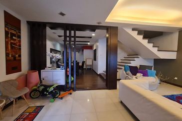 Seksyen 11, Kota Damansara