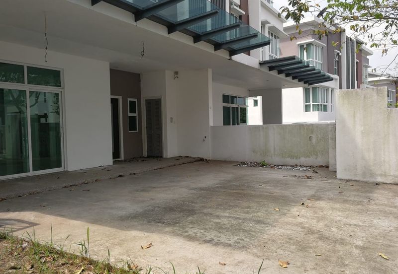 Rafflesia @ The Hill