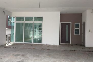 Rafflesia @ The Hill