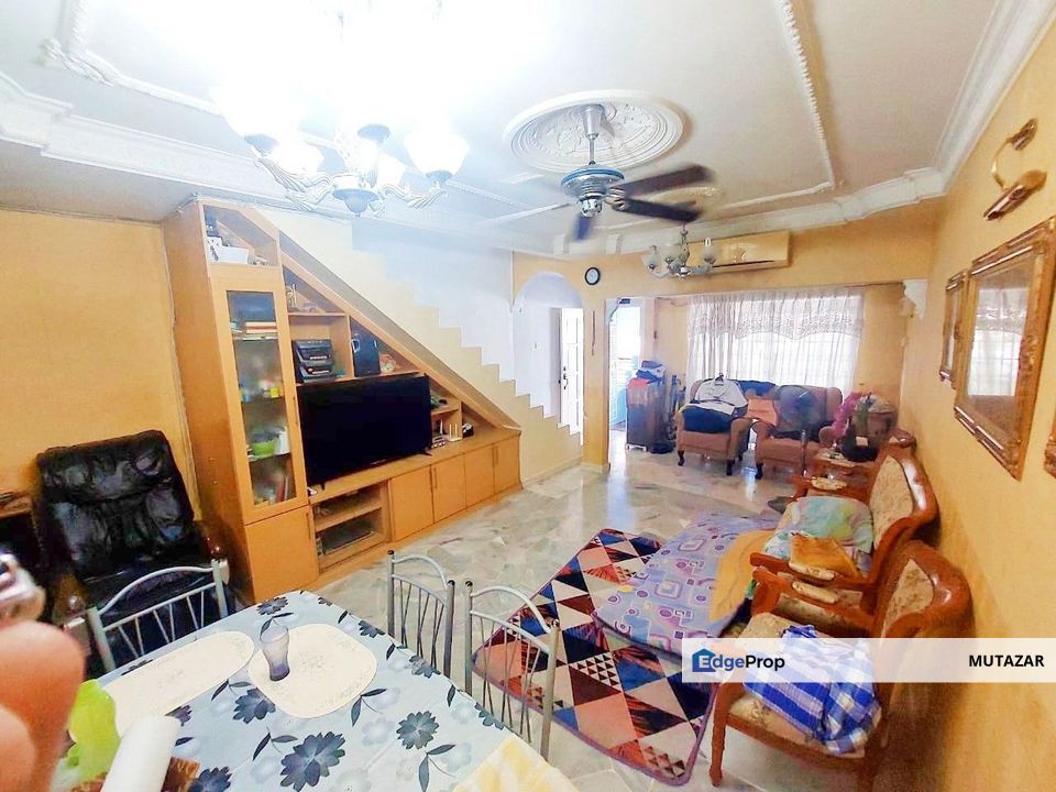 FULLY FURNISHED, DOUBLE STOREY TERRACE HOUSE @ TAMAN SERI GOMBAK - FREEHOLD, Selangor, Batu Caves 