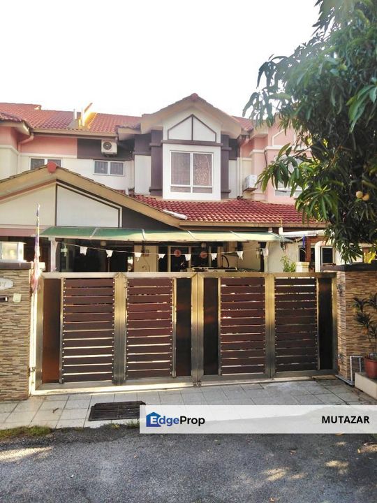 Double Storey Terrace House at Taman Impian Putra, Bandar Seri Putra, Kajang - Renovated & Big Built Up Size, Selangor, Kajang