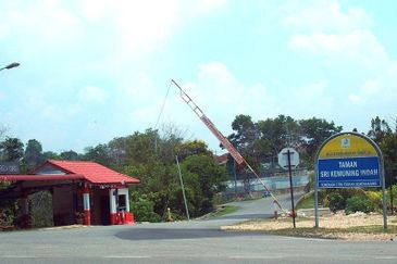 TAMAN SRI KEMUNING INDAH