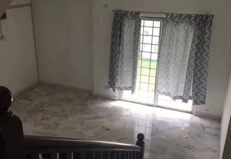 FREEHOLD END LOT, Double Storey Terrace House @ Taman Setiawangsa KL - Extra Land At Side