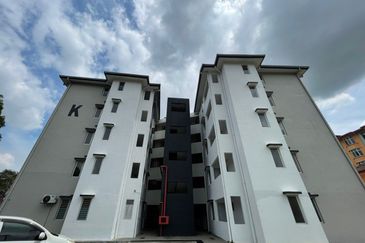 Seroja Apartment (Putra Perdana)