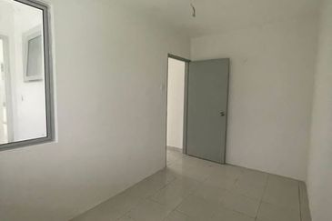 Seroja Apartment (Putra Perdana)