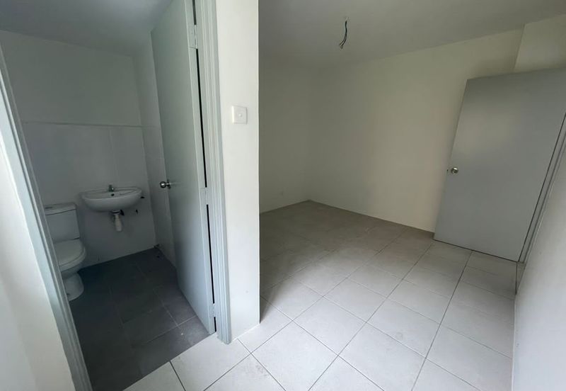 Seroja Apartment (Putra Perdana)