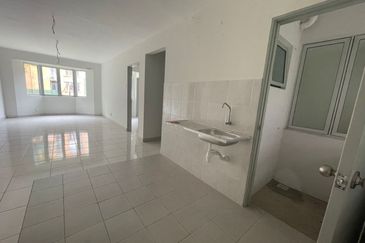 Seroja Apartment (Putra Perdana)