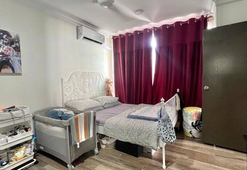 Taman Tasik Semenyih (Lake Residence)