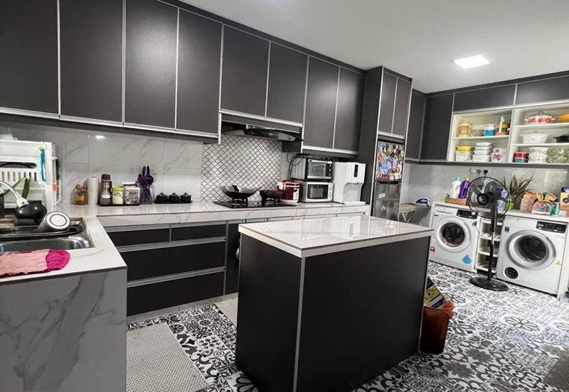 Taman Tasik Semenyih (Lake Residence)