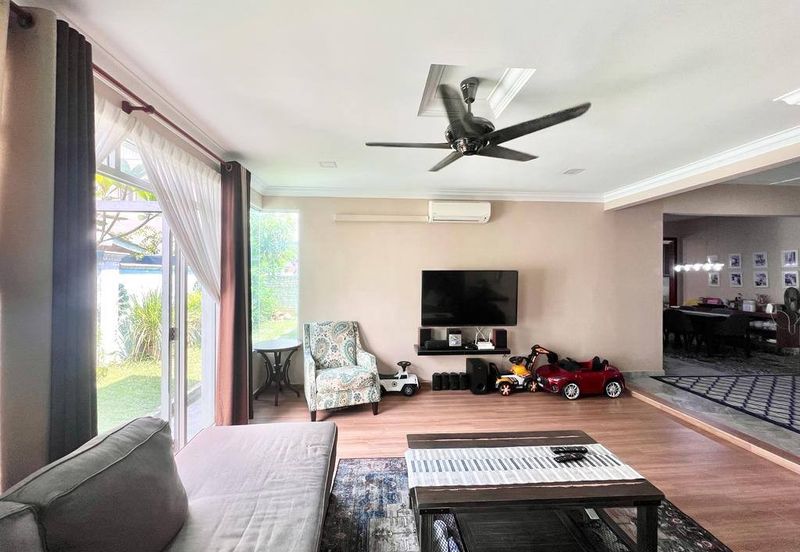 Taman Tasik Semenyih (Lake Residence)