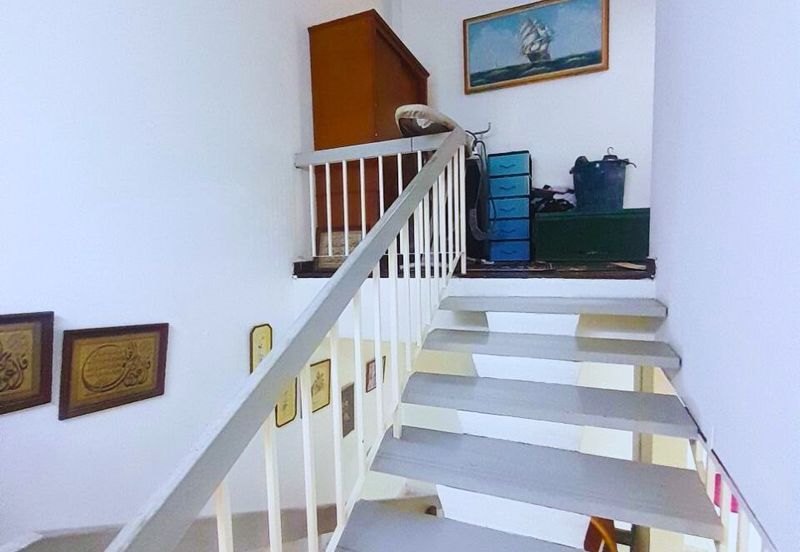 Seksyen 4, Shah Alam