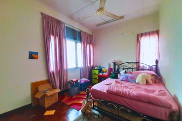 Seksyen 4, Shah Alam