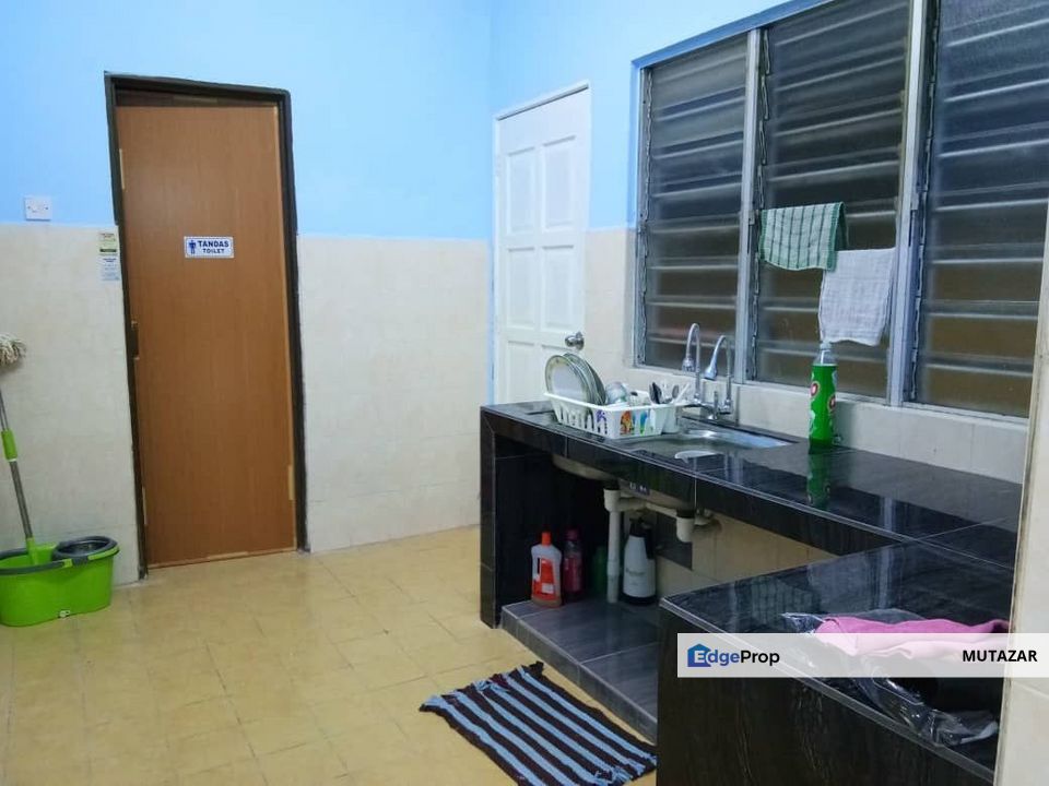 Single Storey Semi-D @ Kg Lombong, Sek 29 Shah Alam - Extra Land at Side, Selangor, Shah Alam