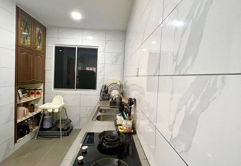 RENOVATED-EXTENDED-BIG BUILT UP, Double Storey Terrace House @ U8 Jalan Serambi, Bukit Jelutong, Shah Alam - FREEHOLD