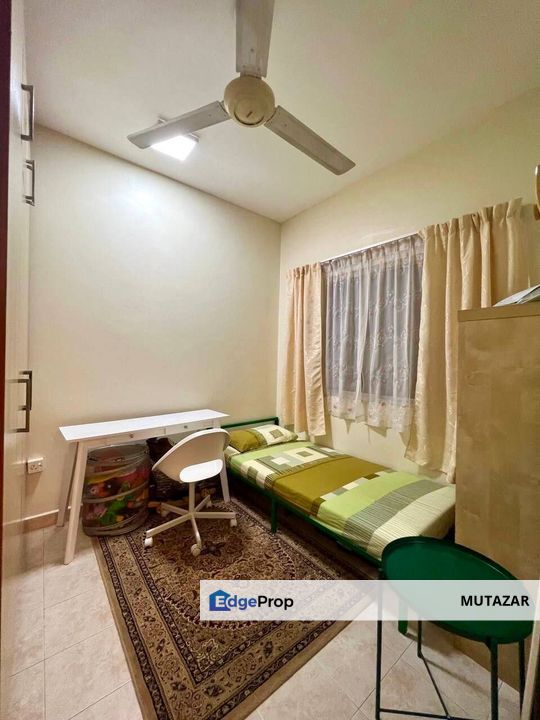 RENOVATED-EXTENDED-BIG BUILT UP, Double Storey Terrace House @ U8 Jalan Serambi, Bukit Jelutong, Shah Alam - FREEHOLD, Selangor, Bukit Jelutong