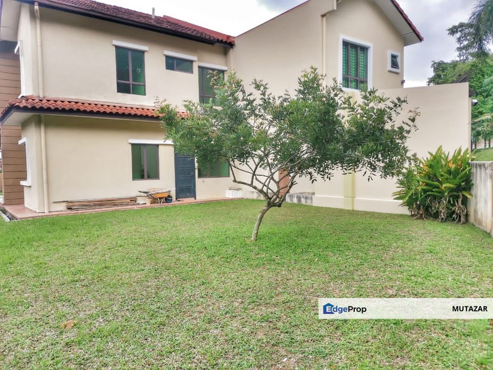 FREEHOLD - END LOT- FACING OPEN,  Double Storey Semi-D @ Country Heights Kajang - Huge Extra Land, Selangor, Country Heights