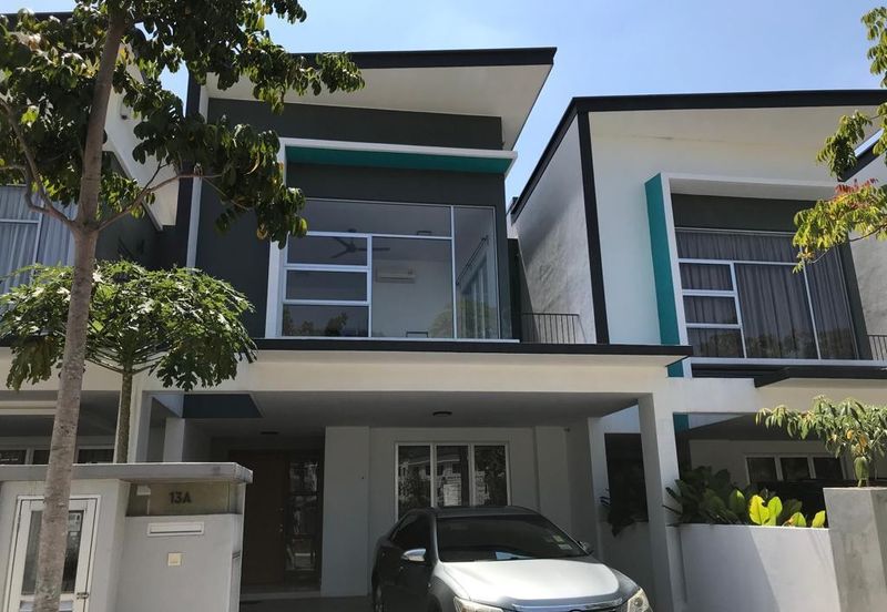 Parkfield Residences, Tropicana Heights
