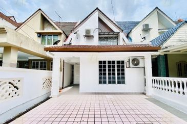 FACING OPEN, Double Storey Terrace House in Taman Setiawangsa, KL - FREEHOLD