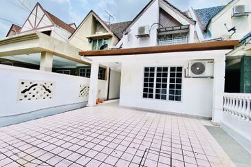 FACING OPEN, Double Storey Terrace House in Taman Setiawangsa, KL - FREEHOLD