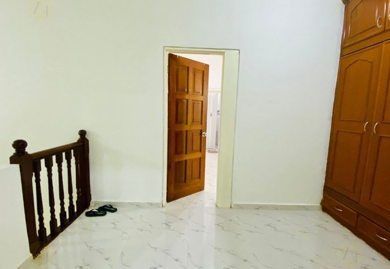 FACING OPEN, Double Storey Terrace House in Taman Setiawangsa, KL - FREEHOLD