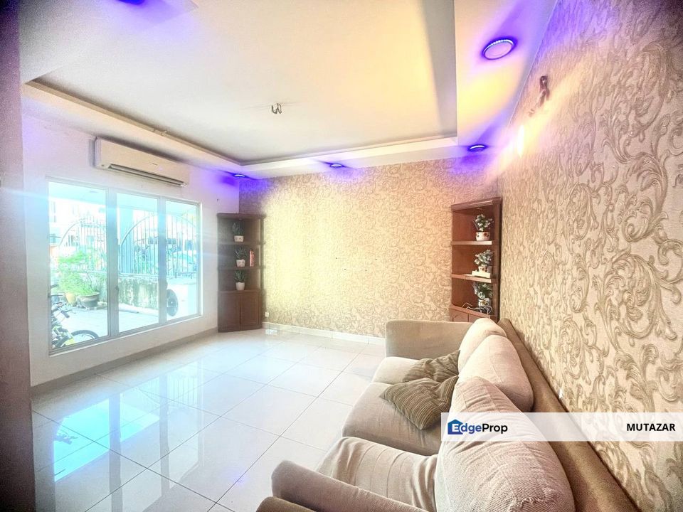 FULLY RENOVATED, Double Storey Superlink In Seksyen 7, Shah Alam - Big Built Up!!, Selangor, Shah Alam