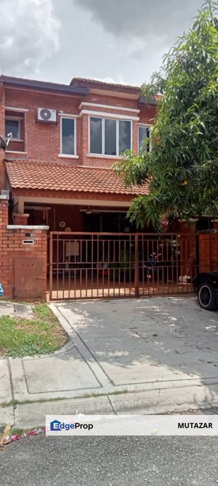 RARE RENOVATED! Double Storey Terrace House @ Seksyen U10, Alam Budiman, Shah Alam, Selangor, Shah Alam